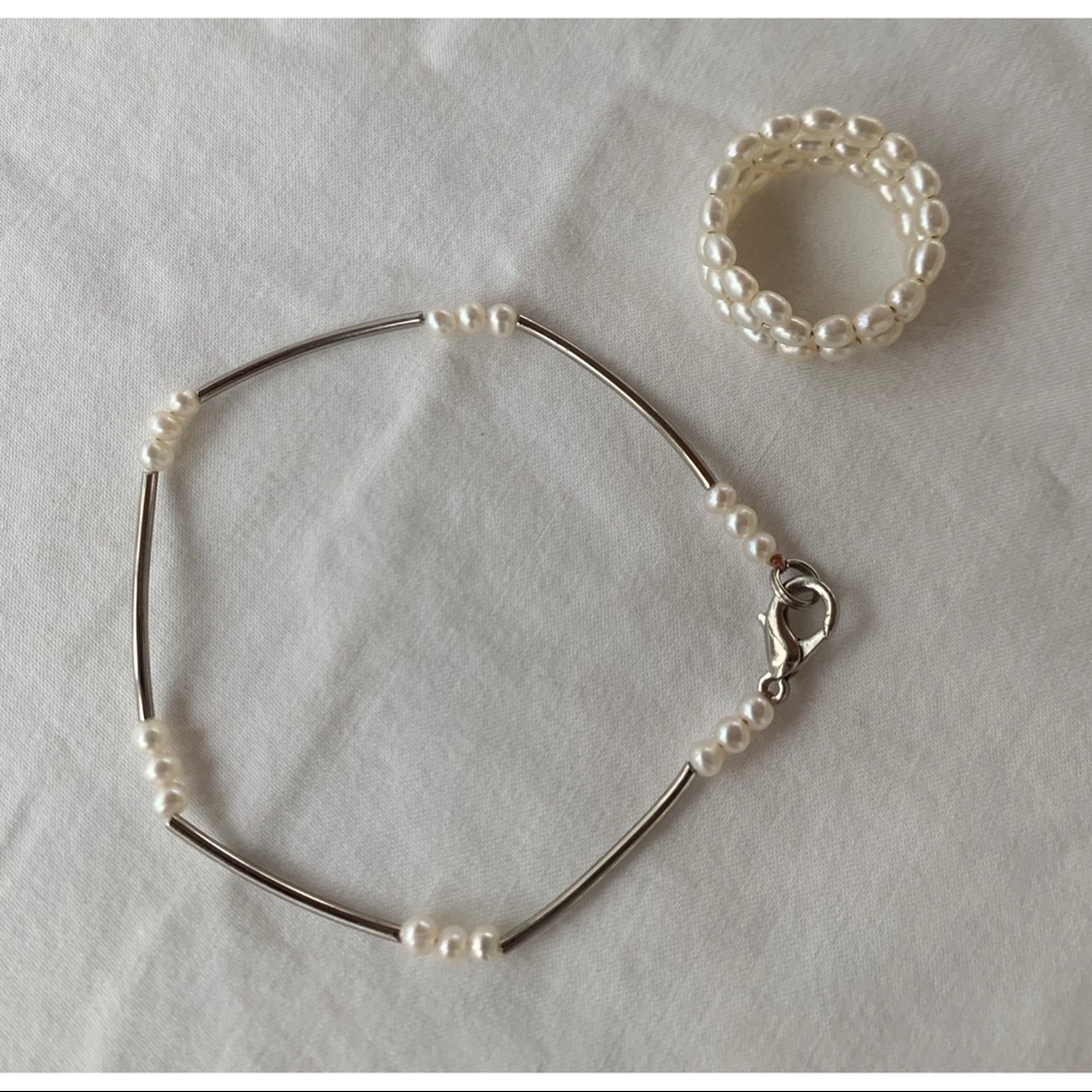 💍💫 Faux pearl bracelet and ring set